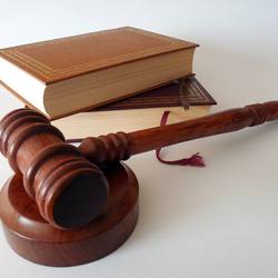Ehrenamtliche Richter für das Verwaltungsgericht Halle gesucht ©Bild von succo auf Pixabay